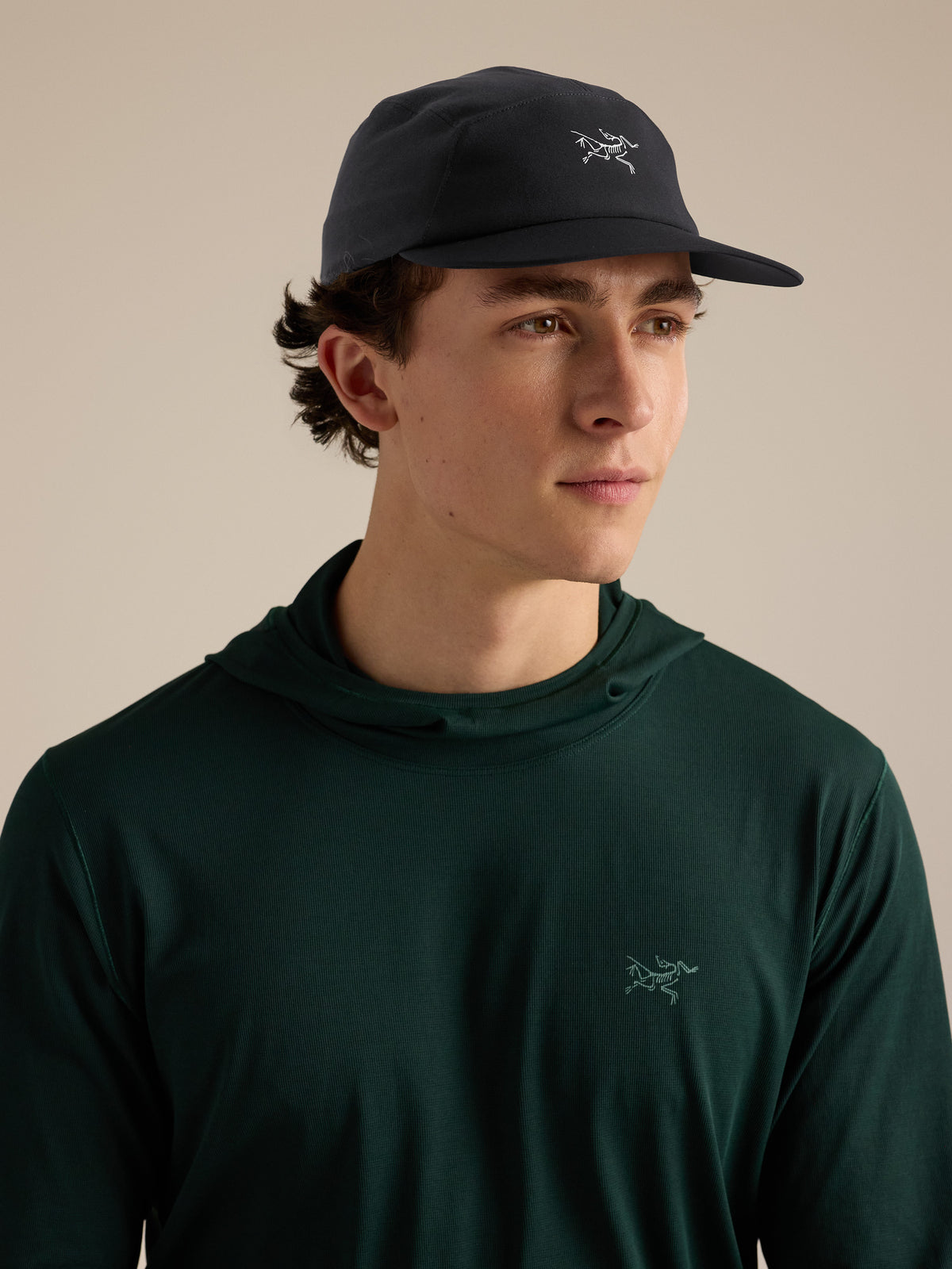 Black / Arctic Silk