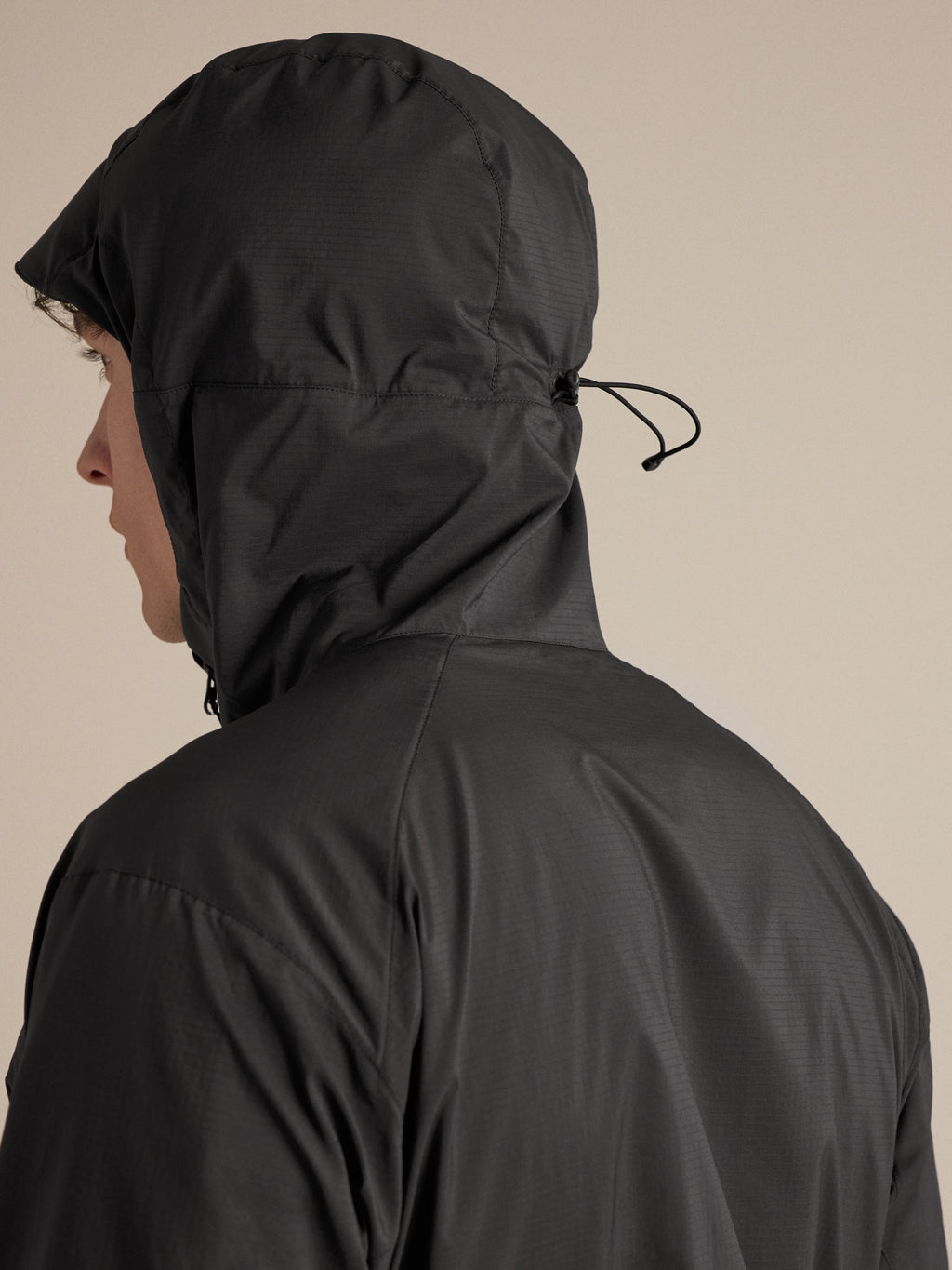 Squamish Hoody Black Detail 1