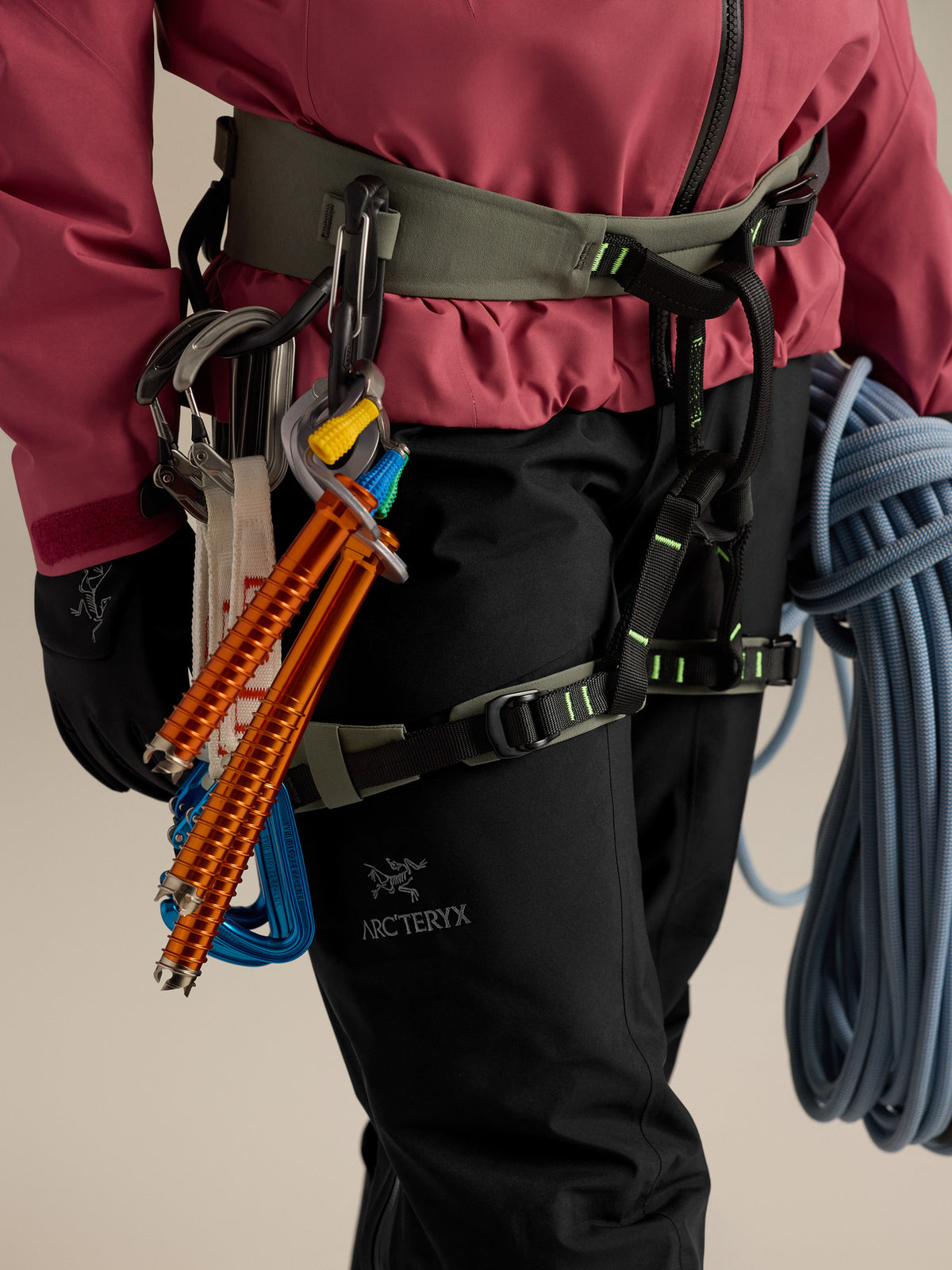 AR 385a Harness Women's Forage / Mantis Equipment Carry