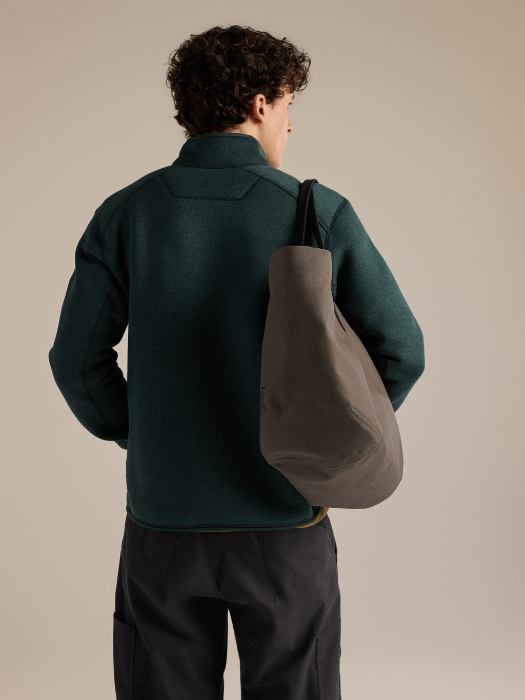 Carrier 35 Weekender Mongoose Back View