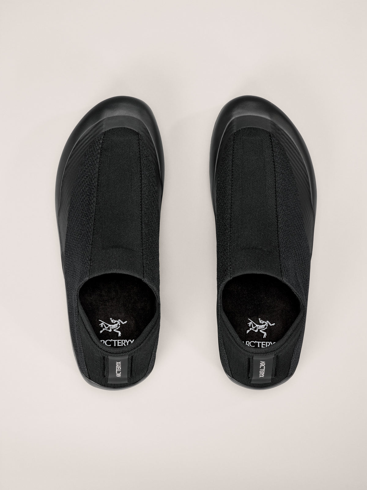 Kragg Shoe Women's Black/Black Pair