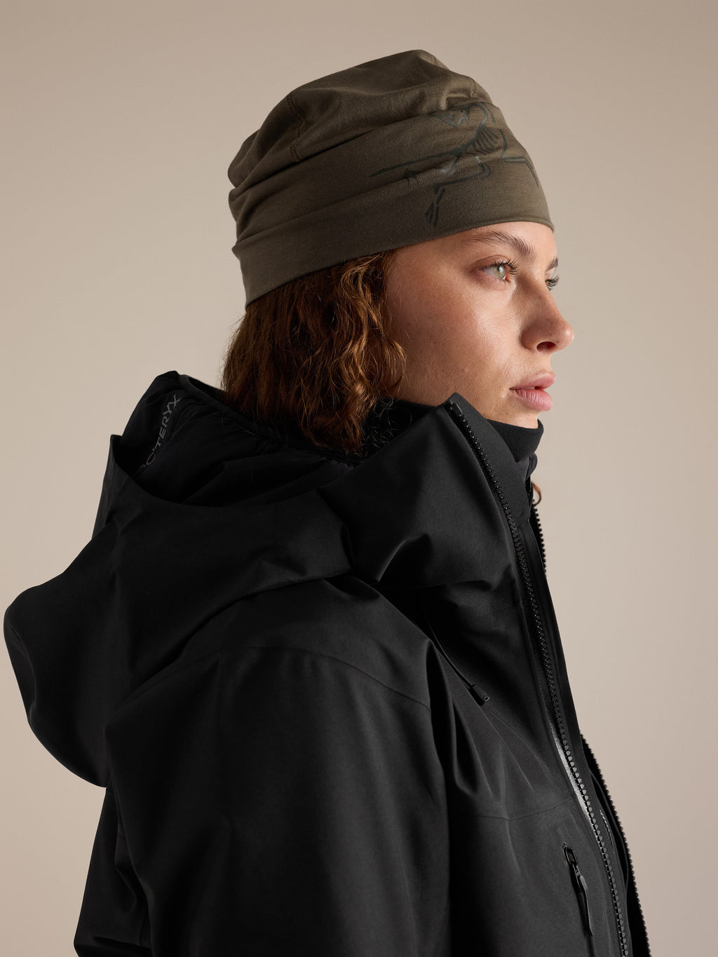 Satoro Merino Toque Mongoose / Black Side View