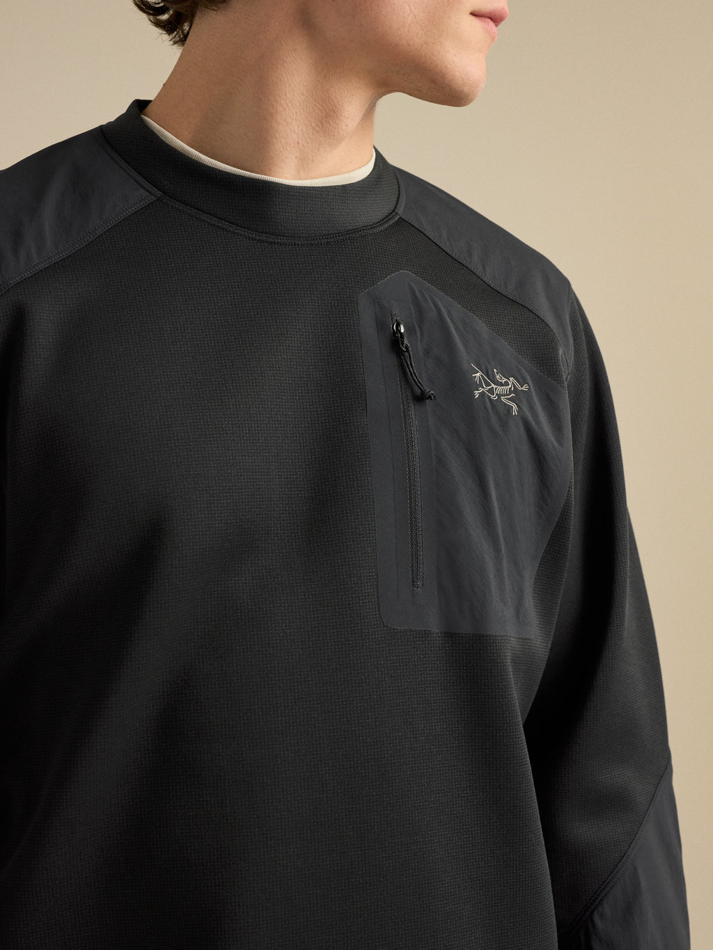 Konseal Crew Neck Pullover Black Fabric Detail