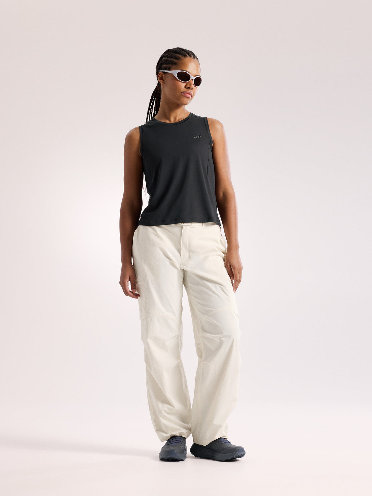 Sunna Tank Women's Black Full Body