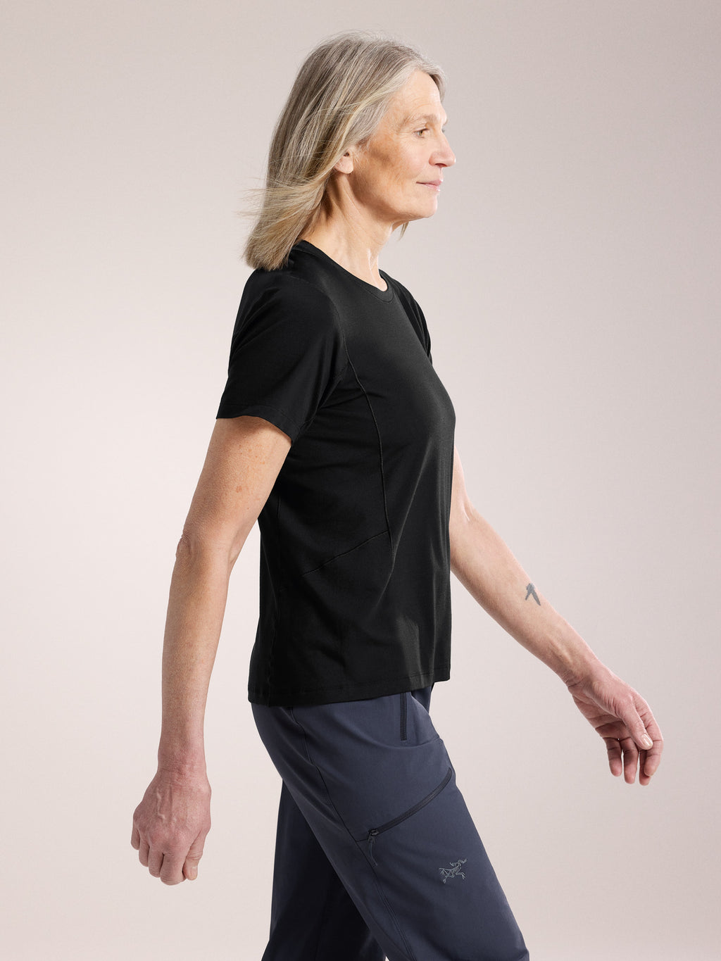 Lana Merino Wool Crew Shirt SS Women's Black Side View