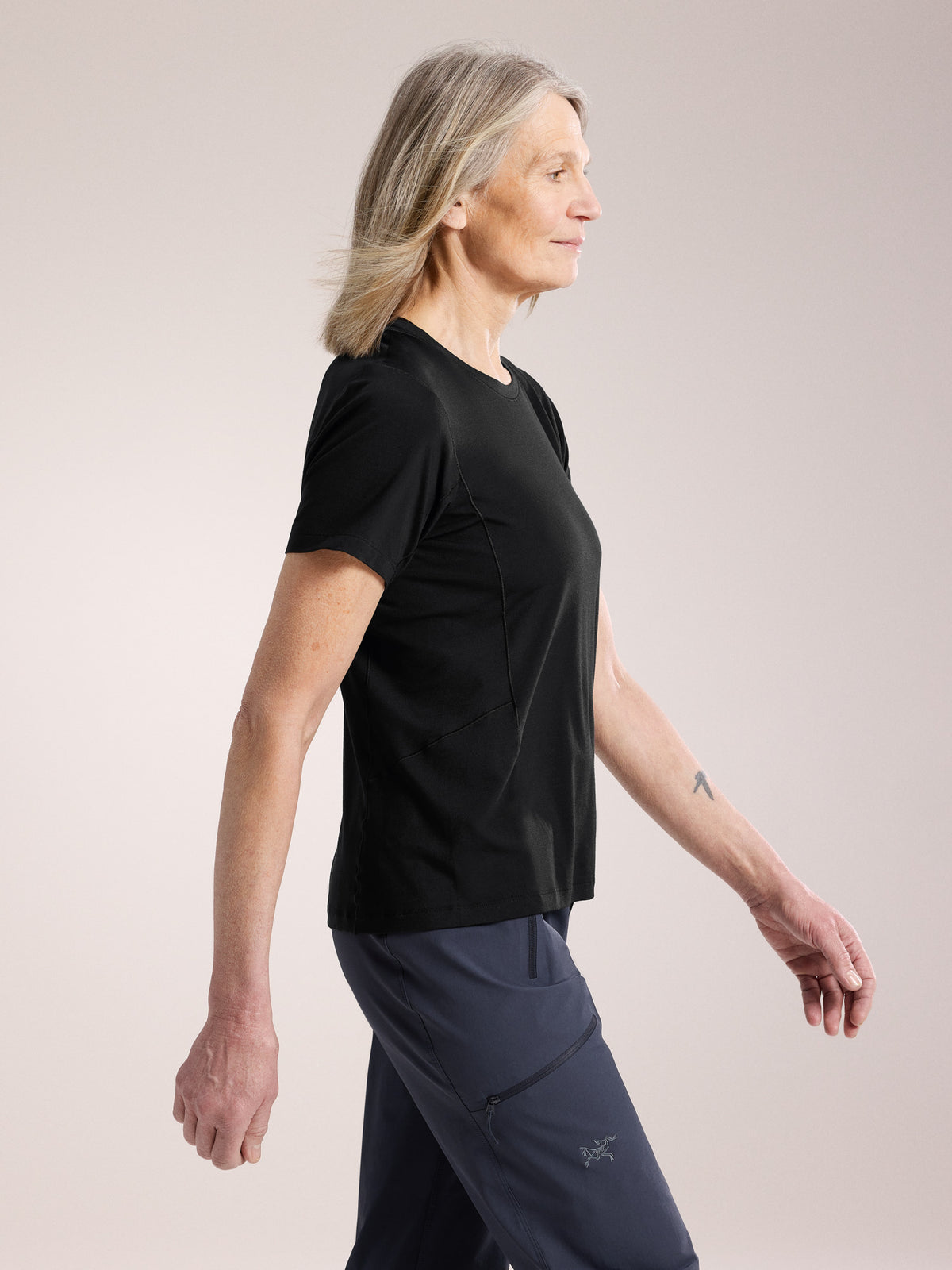 Lana Merino Wool Crew Shirt SS Women's Black Side View