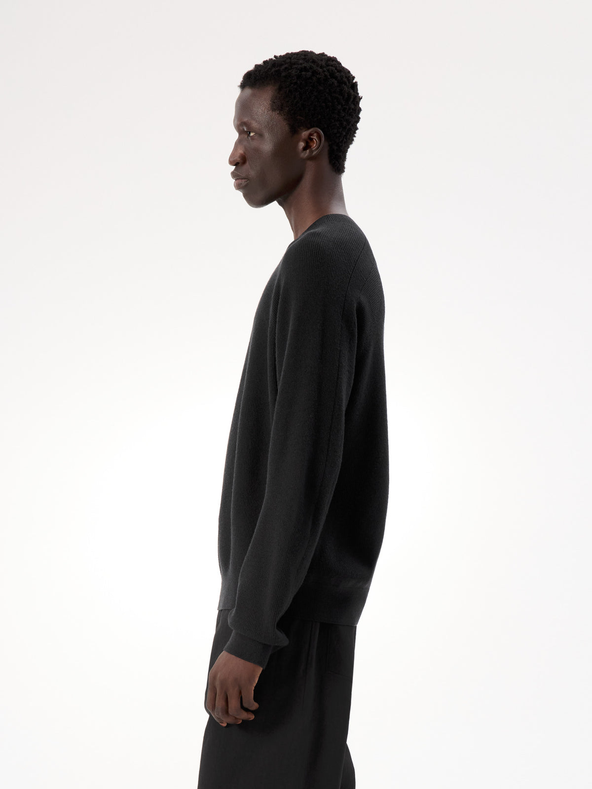 Conic Wool Midlayer Black Profile