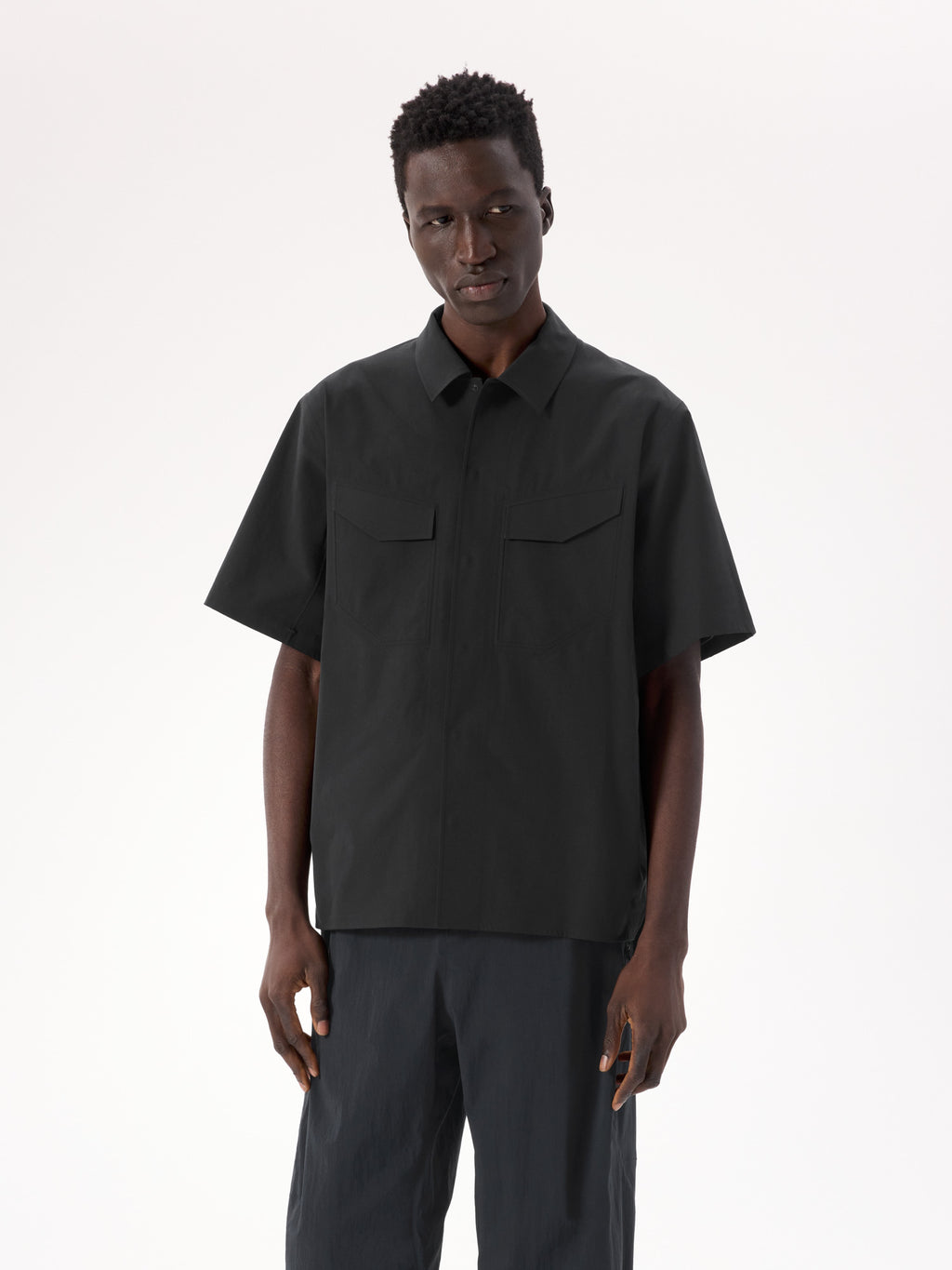 Field Shirt SS Black Front View