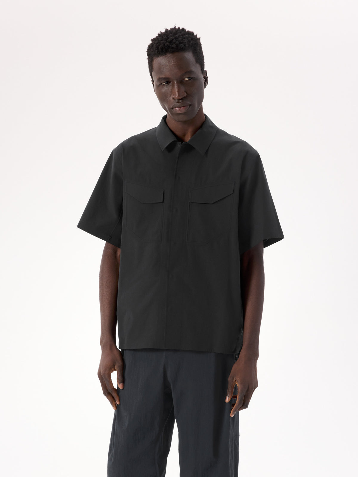 Field Shirt SS Black Front View