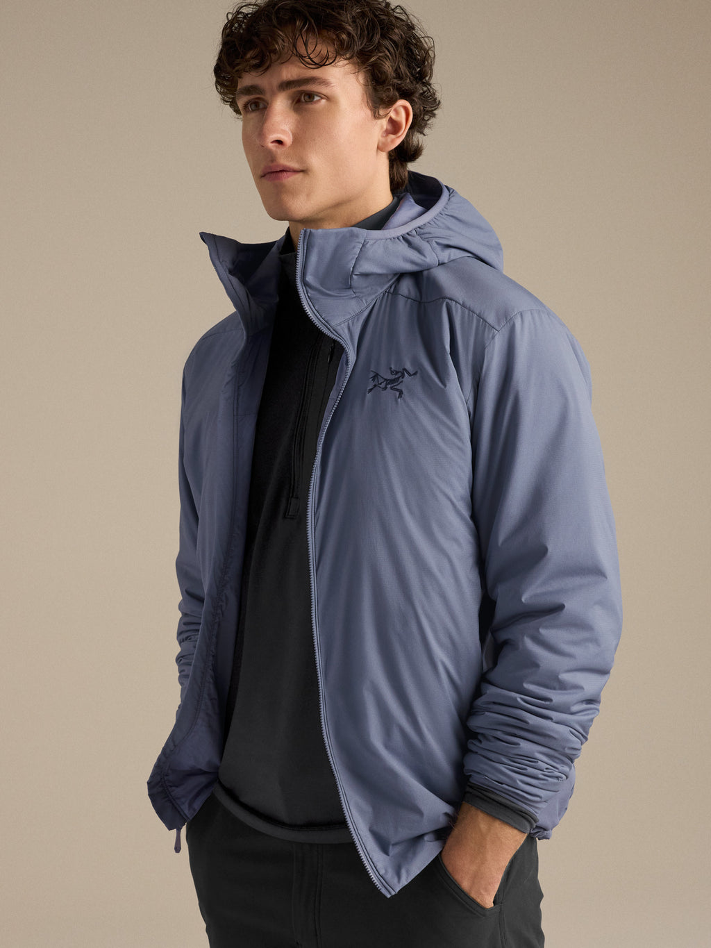 Atom Hoody Stratus Detail 1