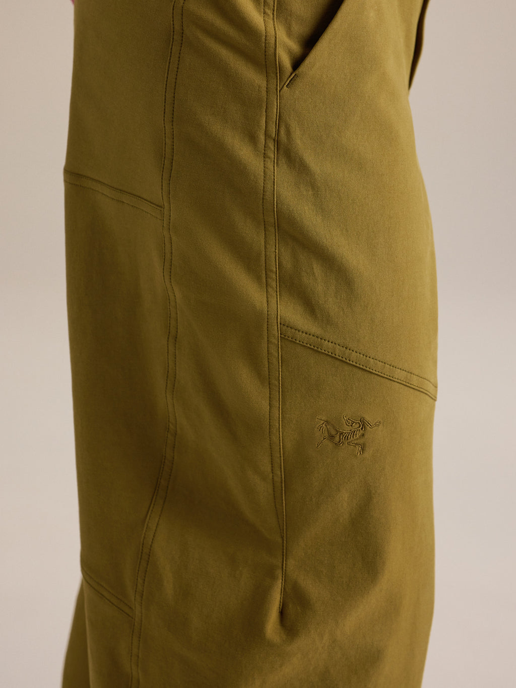 Clarkia AR Pant Women's Bracken Fabric Detail