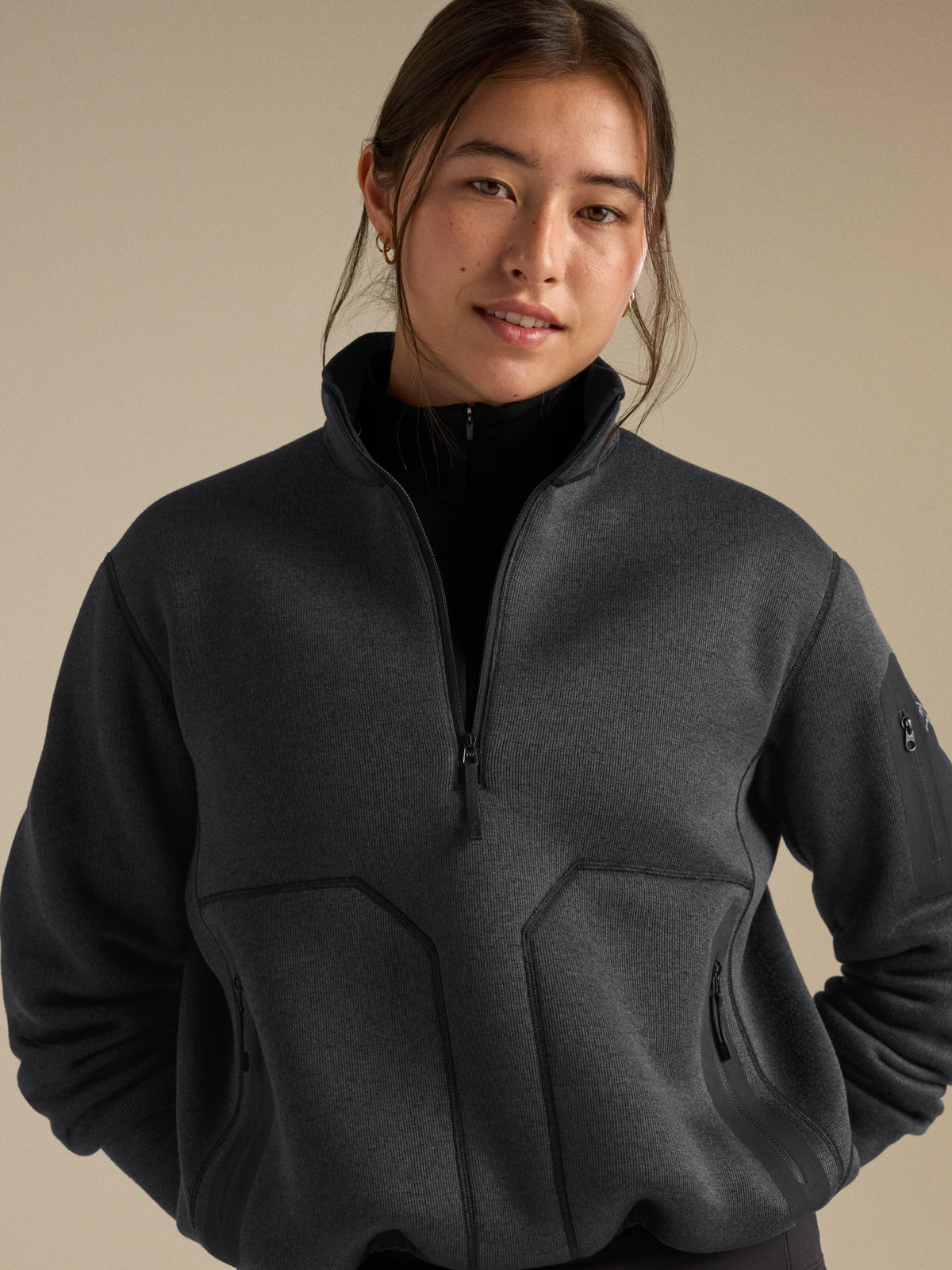 Covert 1/2 Zip Neck Women's Black Heather Detail 1