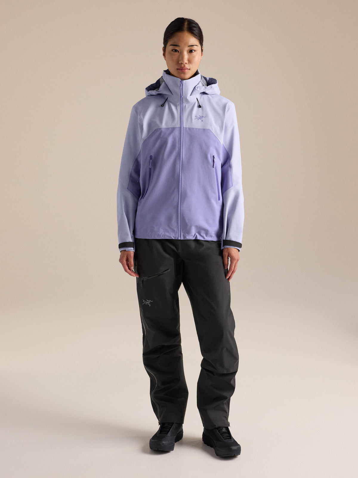 Beta AR Jacket Women's Kasumi / Moonstone Full Body