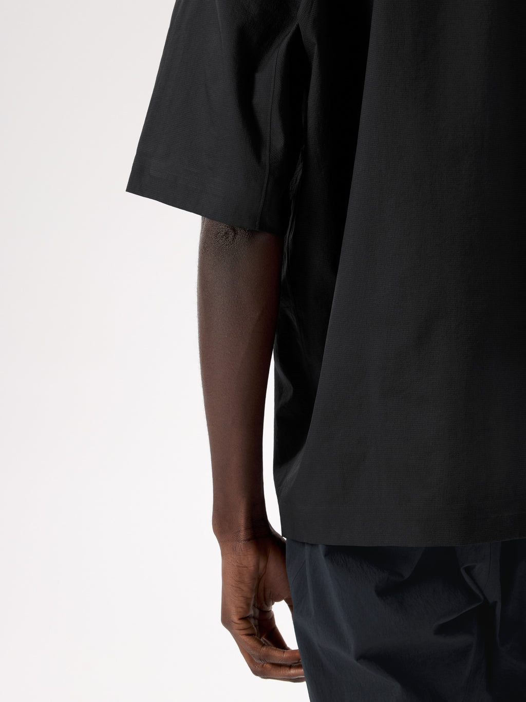 Demlo Shirt SS Black Detail 4