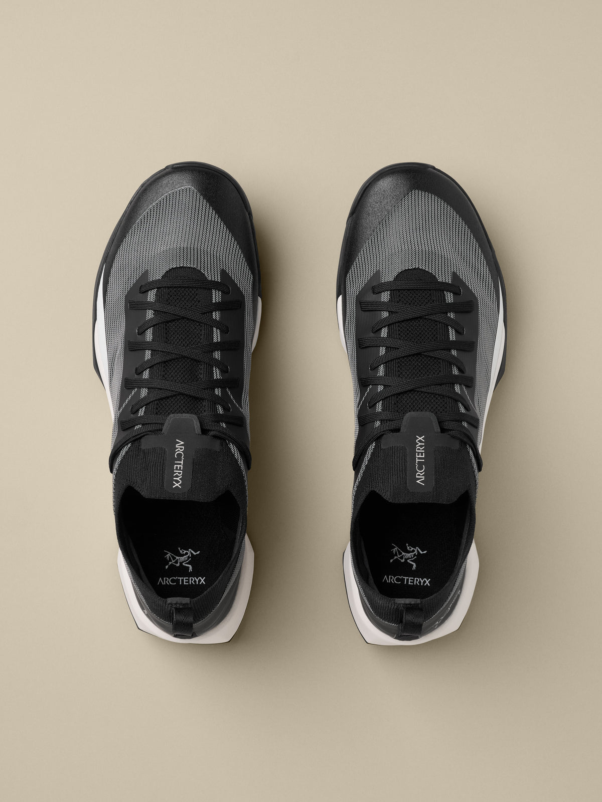 Vertex Speed Low Shoe Black/Arctic Silk Pair