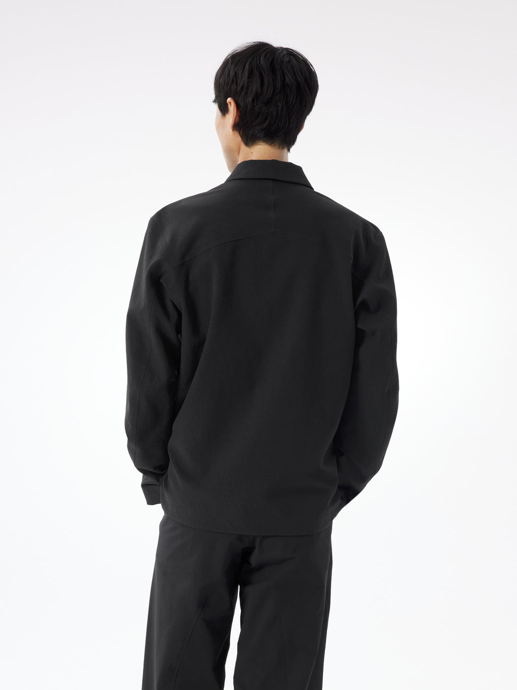 Mionn Insulated Overshirt Black Back View